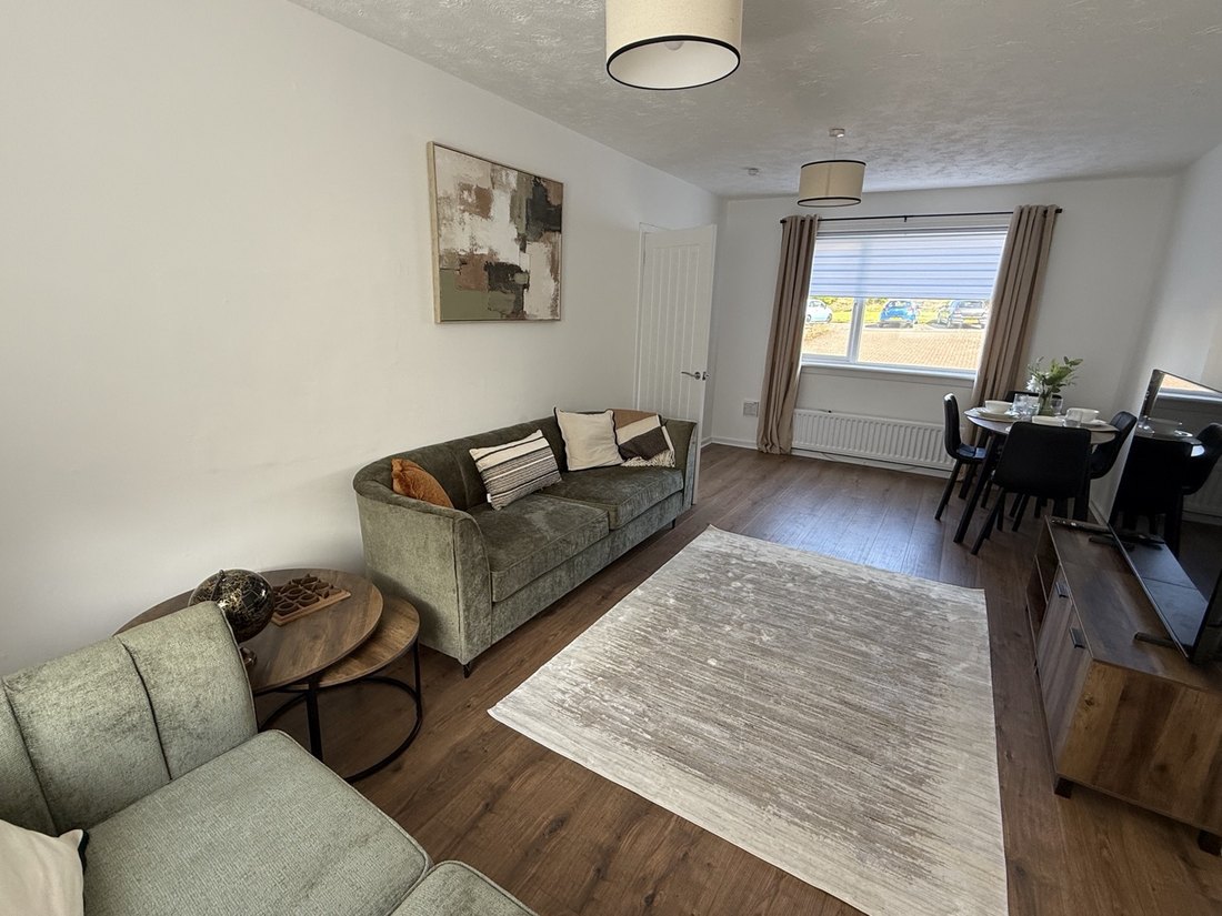 Finished and furnished refurbishment by Gracie Maintenance