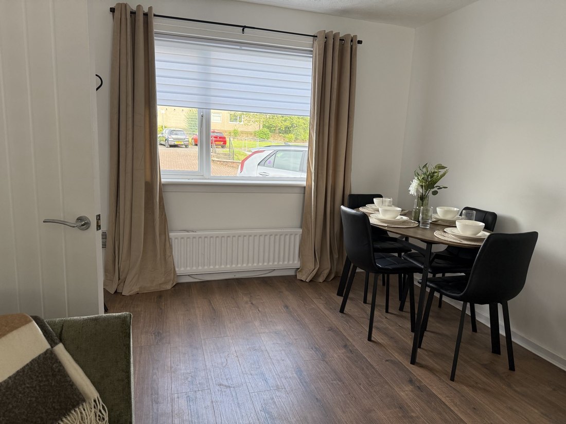Finished and furnished refurbishment by Gracie Maintenance