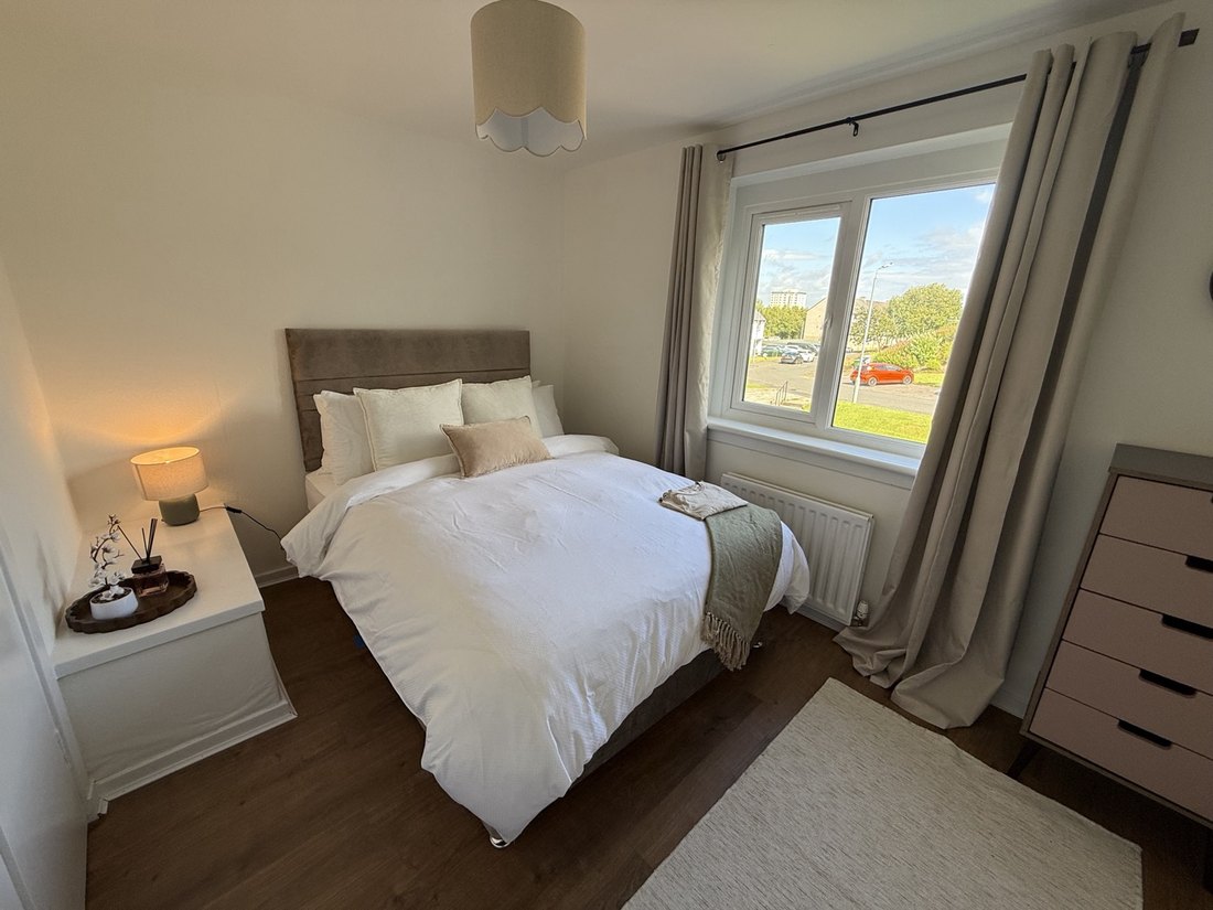 Finished and furnished refurbishment by Gracie Maintenance