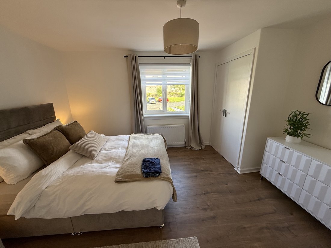 Finished and furnished refurbishment by Gracie Maintenance