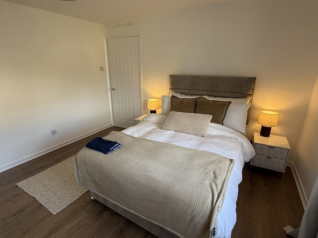 Finished and furnished refurbishment by Gracie Maintenance