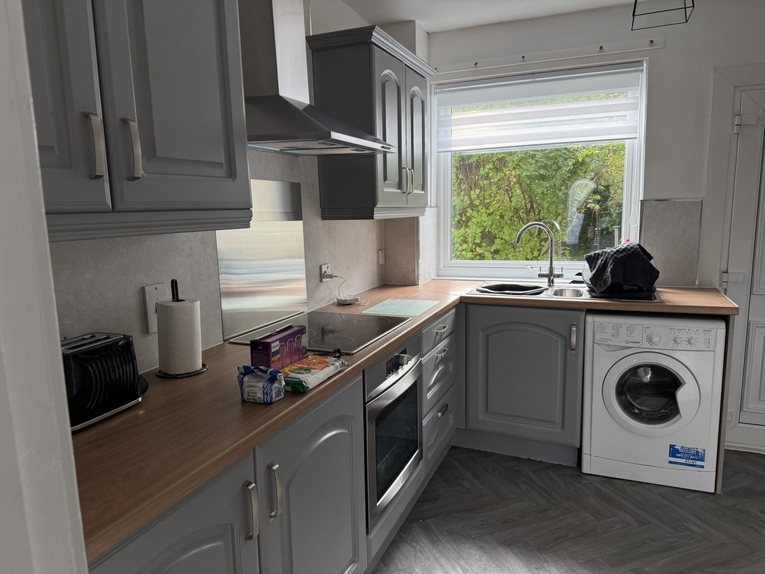 Finished and furnished refurbishment by Gracie Maintenance